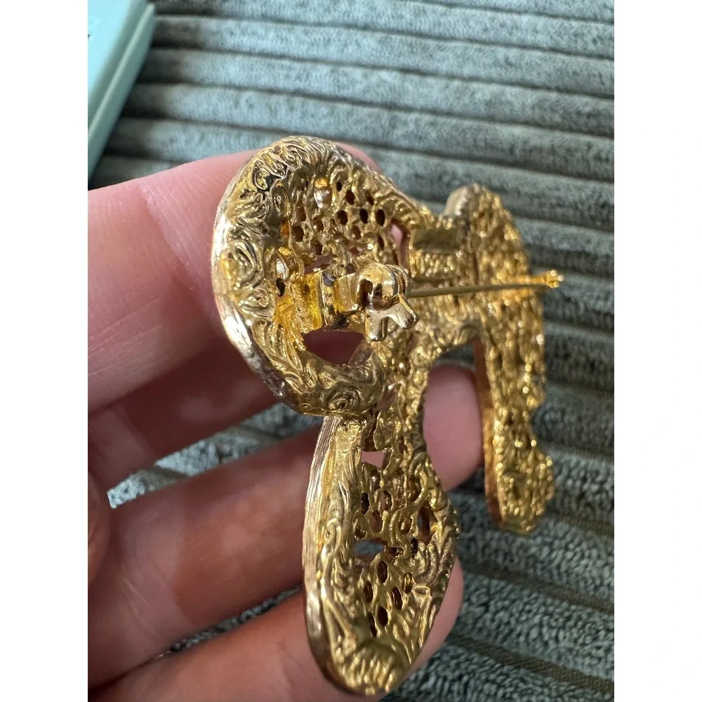 1928 Jewelry Gold‎ Filigree Rhinestone Bow Brooch Pin Vintage Style Elegant
